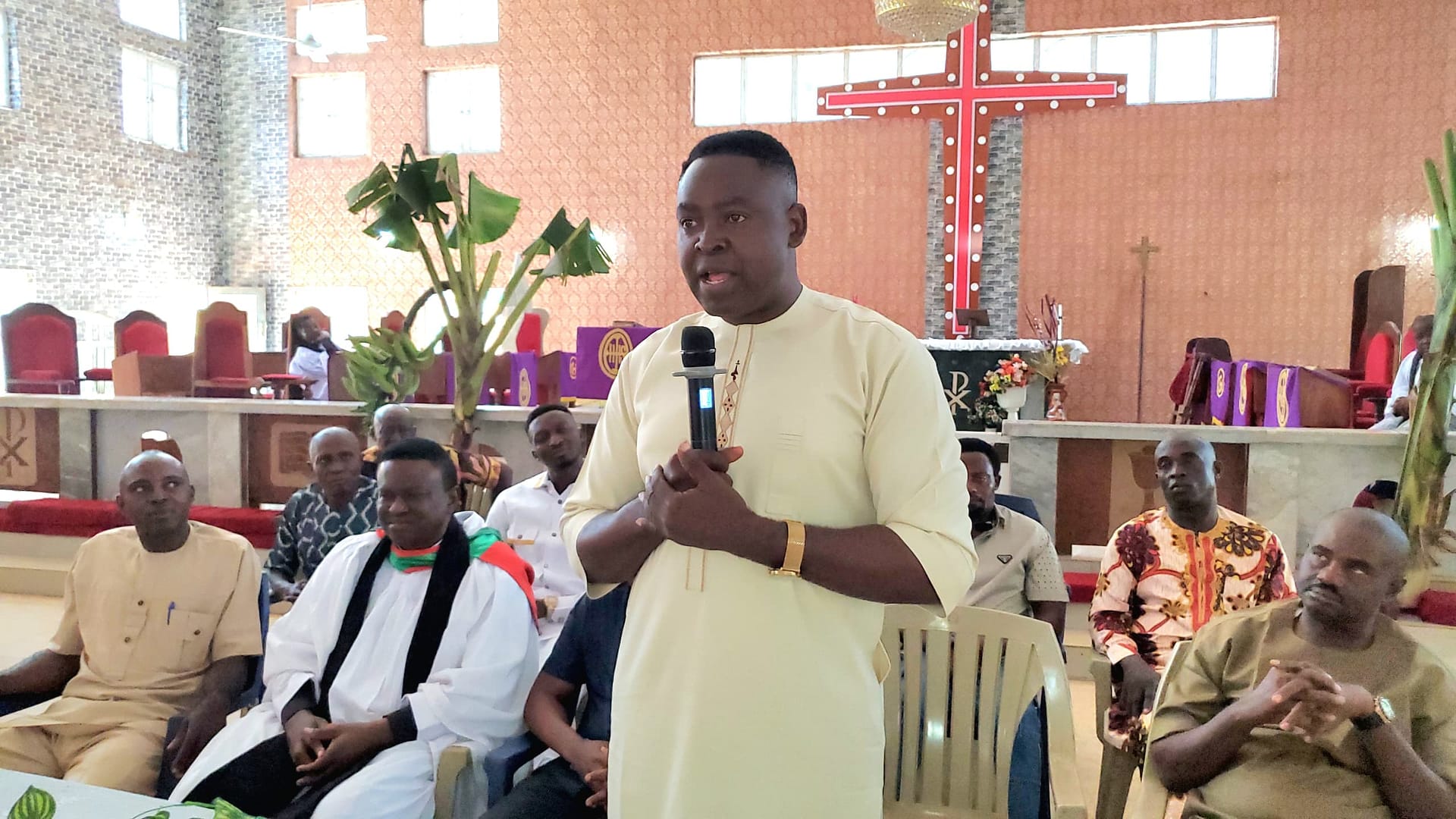 Igbo-Eze South Chairman Graces St. Peter’s Anglican Church Ovoko’s Annual Harvest